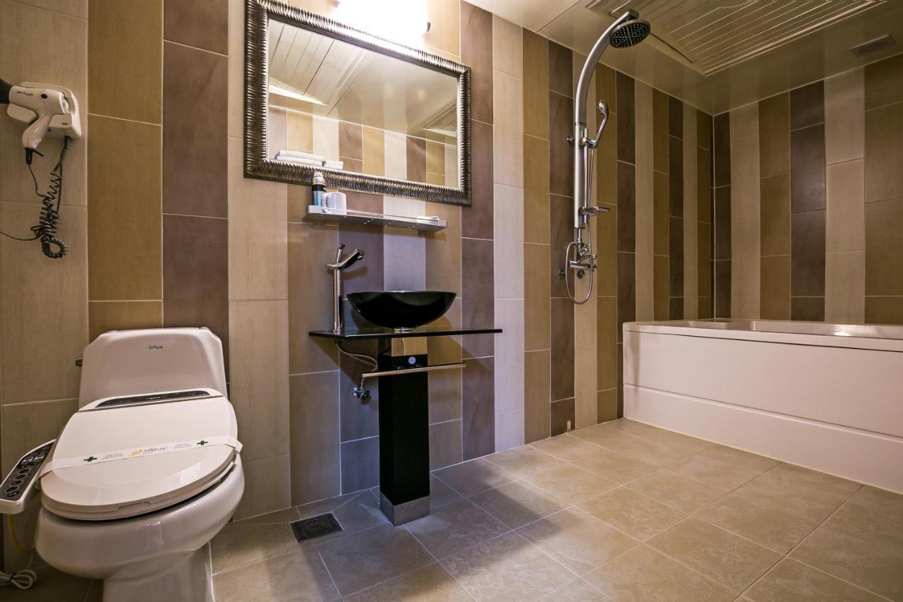 Fiore Hotel Gumi Dış mekan fotoğraf